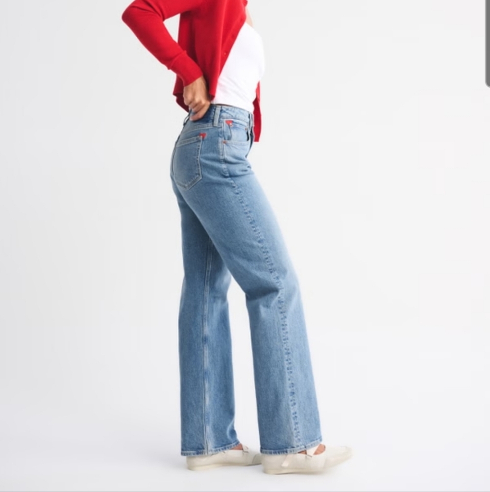 Abercrombie & Fitch High Rise 90's Relaxed Jeans 27 Long